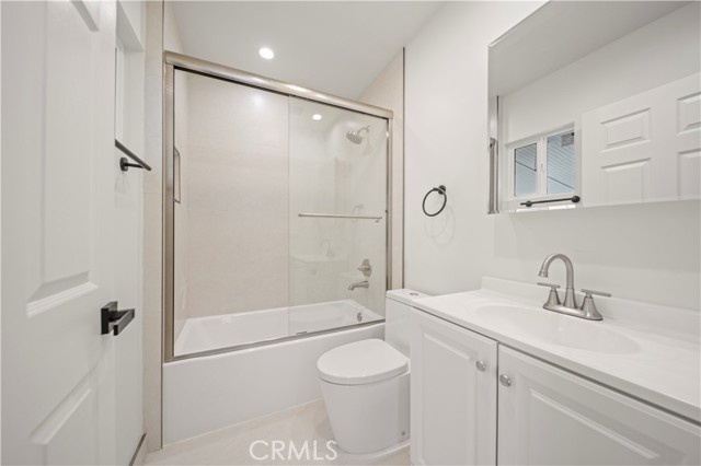 Detail Gallery Image 21 of 24 For 252 W Tujunga #102,  Burbank,  CA 91502 - 3 Beds | 2 Baths