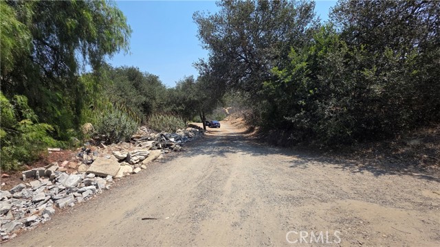 3027 Rainbow Valley Boulevard, Fallbrook CA: https://media.crmls.org/medias/5cc25f6a-8027-4ba6-bf9b-5bedb9aa7cdf.jpg