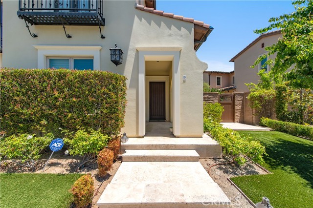 Detail Gallery Image 3 of 35 For 9 Shadybend, Irvine,  CA 92602 - 5 Beds | 4/1 Baths