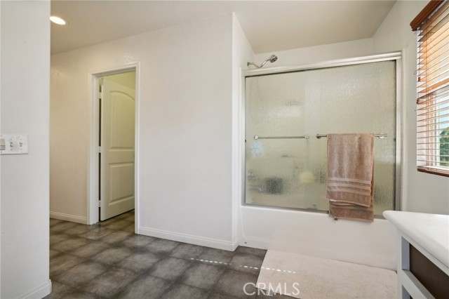 Detail Gallery Image 21 of 45 For 53196 Iceberg St, Lake Elsinore,  CA 92532 - 5 Beds | 2/1 Baths