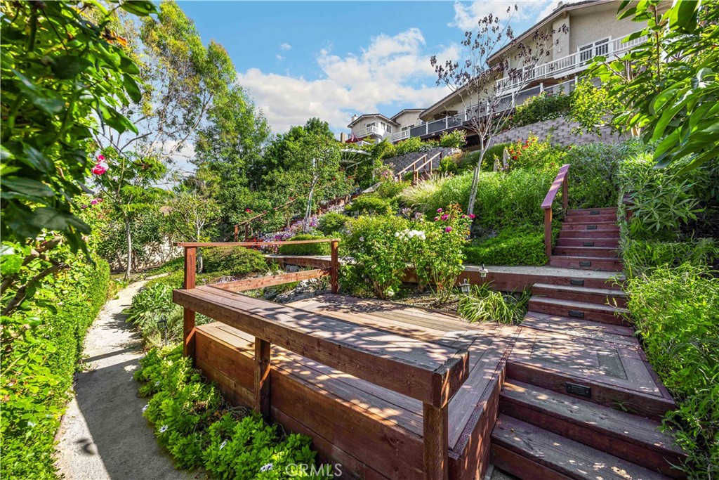 5cc4edac Fa2e 479c Bbf4 2eaf472dc868