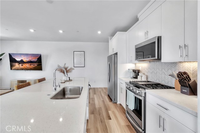 Detail Gallery Image 12 of 22 For 1531 W Bushell, Anaheim,  CA 92805 - 3 Beds | 2/1 Baths