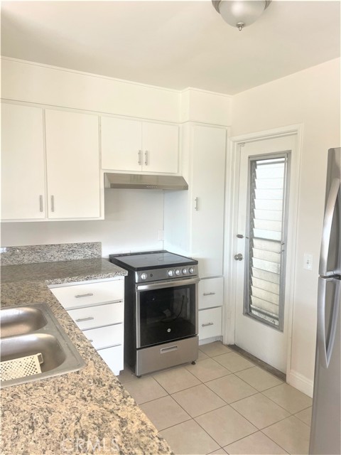 Detail Gallery Image 12 of 35 For 506 Avenida Victoria a,  San Clemente,  CA 92672 - 3 Beds | 2 Baths