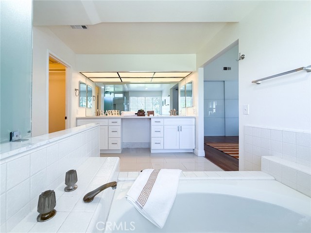 Detail Gallery Image 45 of 67 For 3517 Hawkwood, Diamond Bar,  CA 91765 - 6 Beds | 5 Baths