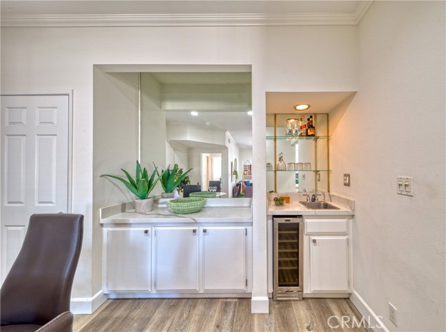 1665 Federal Avenue, Los Angeles CA: https://media.crmls.org/medias/5cc6e945-8909-4690-bf24-2c06926fcd6c.jpg