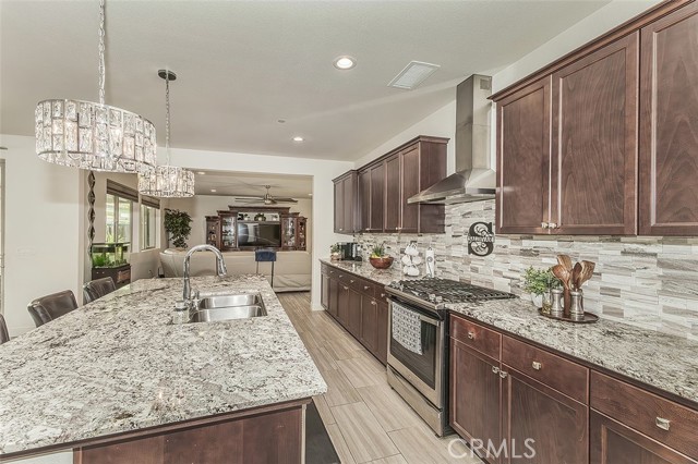 Image 12 of 75 For 877 Treasure Hills