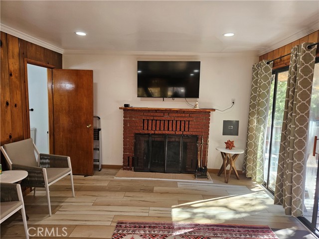 Detail Gallery Image 14 of 26 For 32868 Deer Ln, Running Springs,  CA 92382 - 2 Beds | 2 Baths