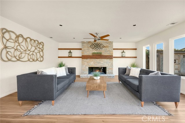 Detail Gallery Image 6 of 34 For 911 Carlson Dr, Brea,  CA 92821 - 4 Beds | 2 Baths