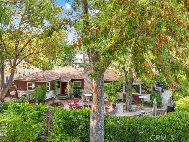 13405 Tiara Street, Valley Glen CA: https://media.crmls.org/medias/5cc9b9d1-25e6-46bd-b82f-6514c3d09da9.jpg