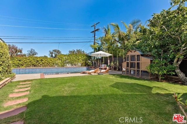 Detail Gallery Image 26 of 29 For 384 N Bonhill Rd, Los Angeles,  CA 90049 - 3 Beds | 3/2 Baths