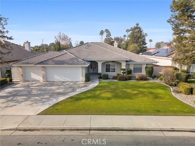 Detail Gallery Image 5 of 66 For 11208 Bright Water, Bakersfield,  CA 93311 - 4 Beds | 2/1 Baths