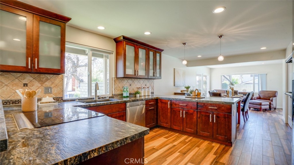 MLS #IV25097289 img 12