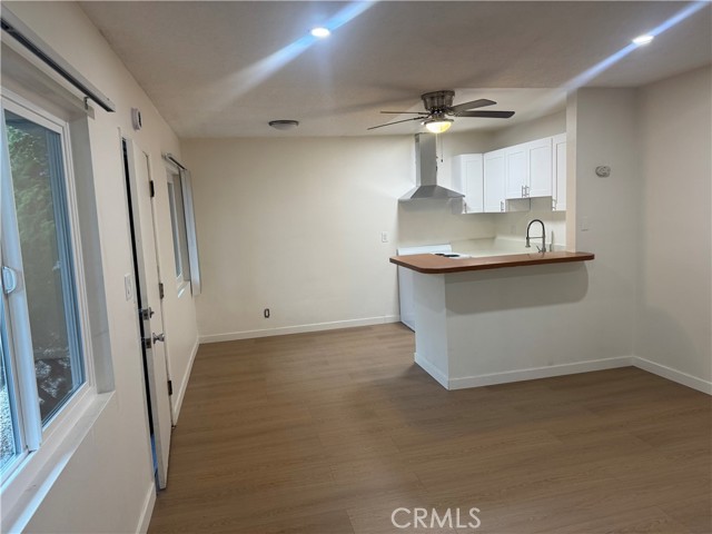 Detail Gallery Image 3 of 12 For 1041 Bennett, Long Beach,  CA 90804 - 2 Beds | 1 Baths