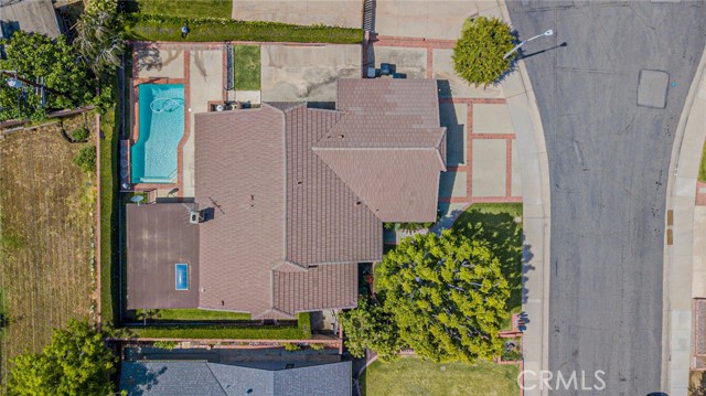 751 Santa Fe Court, San Dimas CA: https://media.crmls.org/medias/5cccabf9-aef7-4b9e-8158-8424d843994d.jpg