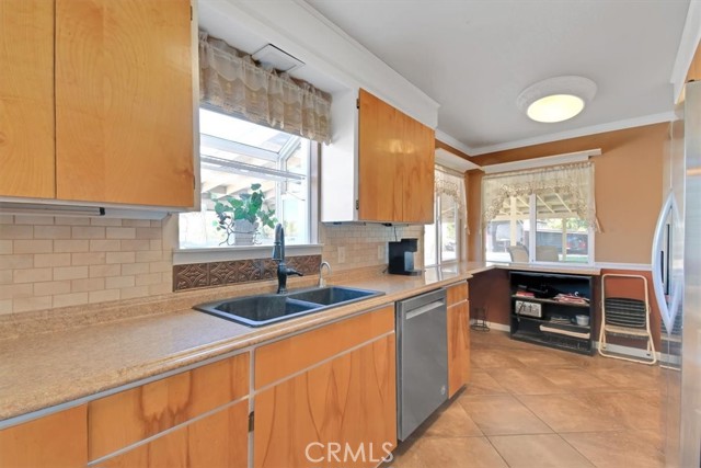 2124 Erle Road, Marysville CA: https://media.crmls.org/medias/5ccd0be6-cb08-408e-b113-2cd1fb1970b4.jpg