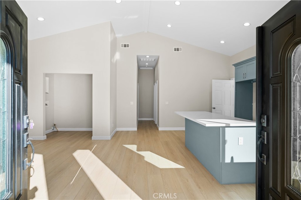 MLS #WS25246794 image #50