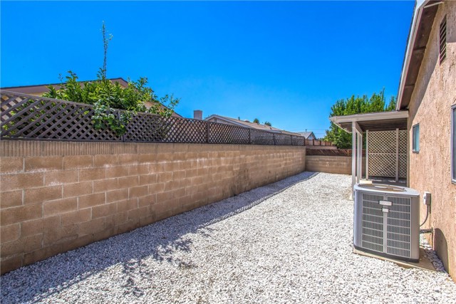 Detail Gallery Image 17 of 20 For 2302 El Rancho Cir, Hemet,  CA 92545 - 2 Beds | 2 Baths