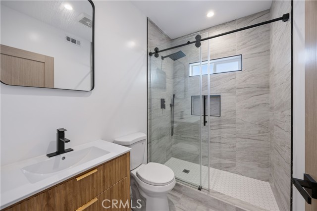 7702 Lasaine Avenue photo 8