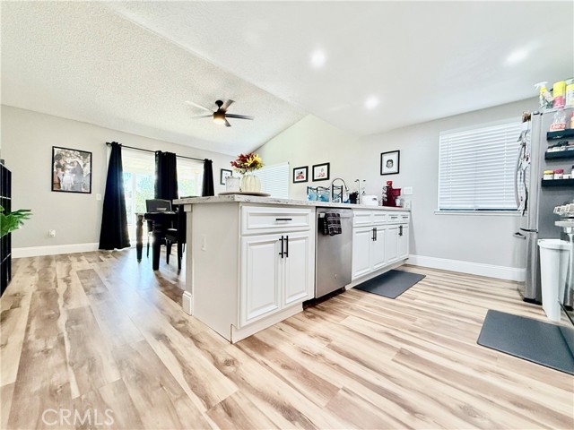 Detail Gallery Image 2 of 33 For 15143 Jacquetta, Moreno Valley,  CA 92551 - 3 Beds | 2 Baths