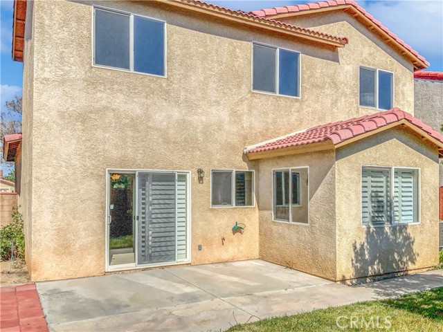 Detail Gallery Image 4 of 27 For 12787 Appian Ave, Victorville,  CA 92395 - 4 Beds | 2/1 Baths
