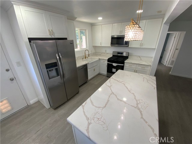 1702 S Monterey