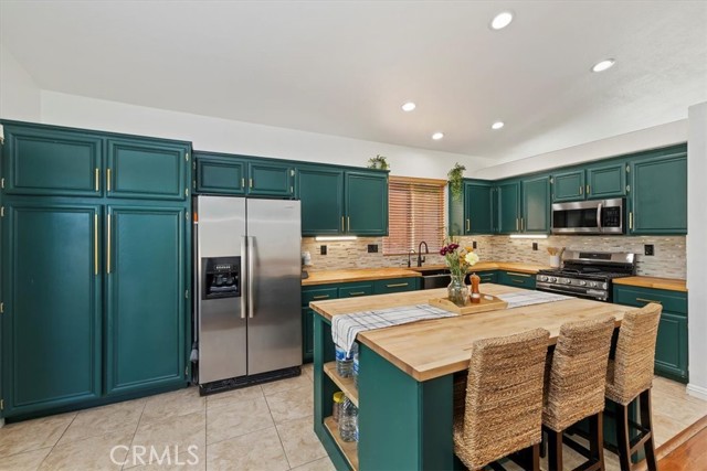 Detail Gallery Image 23 of 36 For 22686 Hannah Ct, Corona,  CA 92883 - 3 Beds | 2 Baths