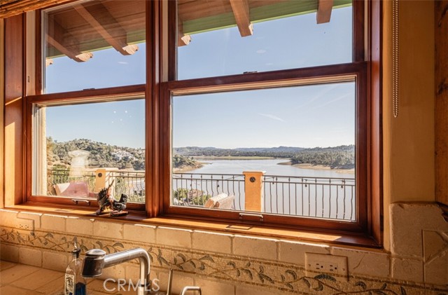 Detail Gallery Image 15 of 63 For 8730 Bluff Ct, Bradley,  CA 93426 - 5 Beds | 5/1 Baths