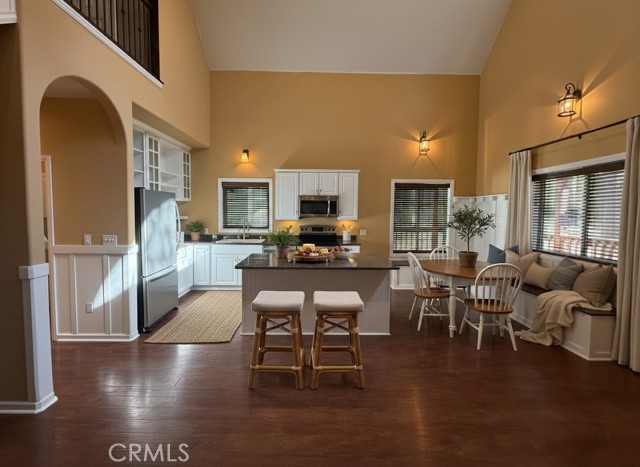 Detail Gallery Image 4 of 19 For 1400 Pine Cone Ct, Wofford Heights,  CA 93285 - 3 Beds | 2 Baths