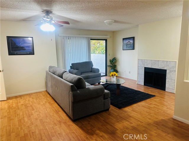 Detail Gallery Image 9 of 44 For 9504 Harvard St #107,  Bellflower,  CA 90706 - 3 Beds | 2 Baths