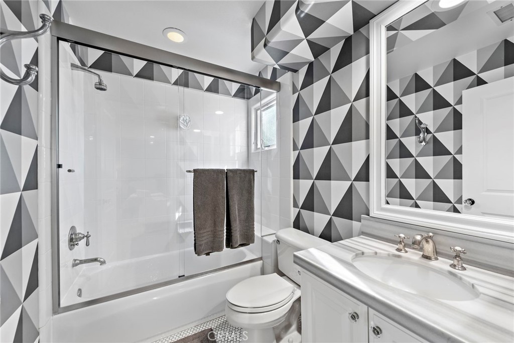 MLS #OC26152486 image #36