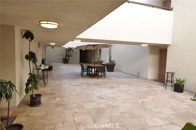 Detail Gallery Image 17 of 27 For 7100 Alvern St #312,  Los Angeles,  CA 90045 - 2 Beds | 2 Baths