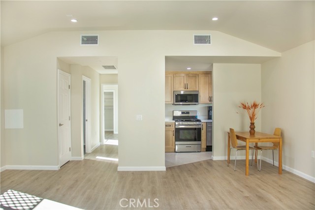 Front Image Thumbnail for CRSR26041848