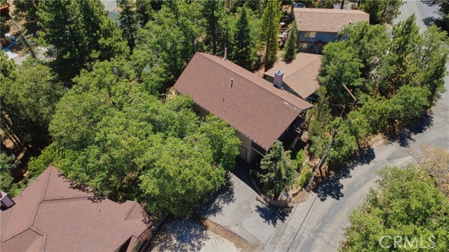 1690 Wolf Road, Big Bear Lake CA: https://media.crmls.org/medias/5cd3c09c-4989-4be9-9314-3f7a65dd3718.jpg
