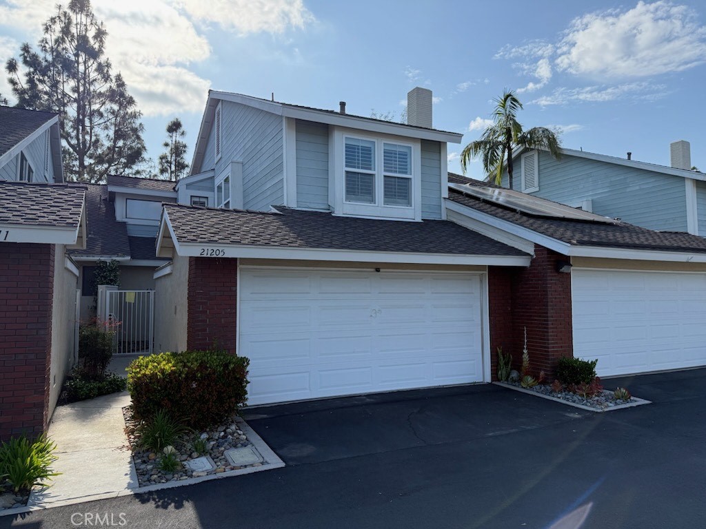 21205 Serra #42