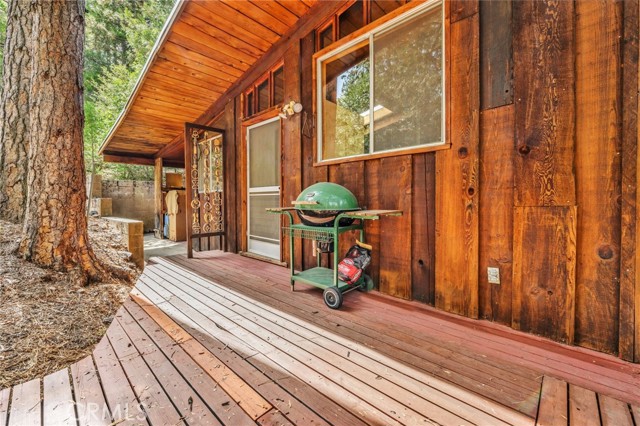 Detail Gallery Image 18 of 31 For 52555 Idyllmont Rd, Idyllwild,  CA 92549 - 2 Beds | 1/1 Baths