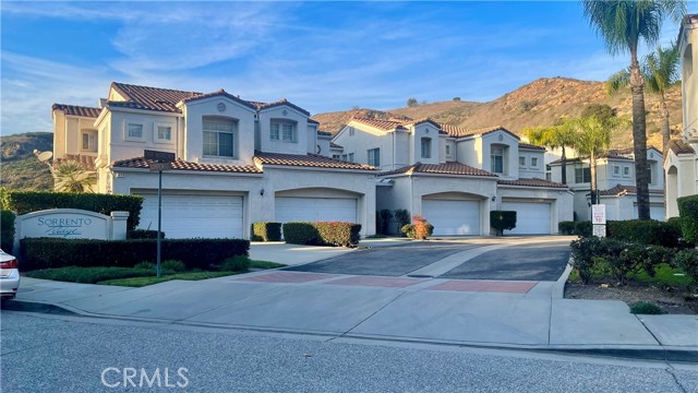 309 Via Moreno, Pomona CA: https://media.crmls.org/medias/5cd5462d-d661-409e-bec7-47a2be34e3b3.jpg