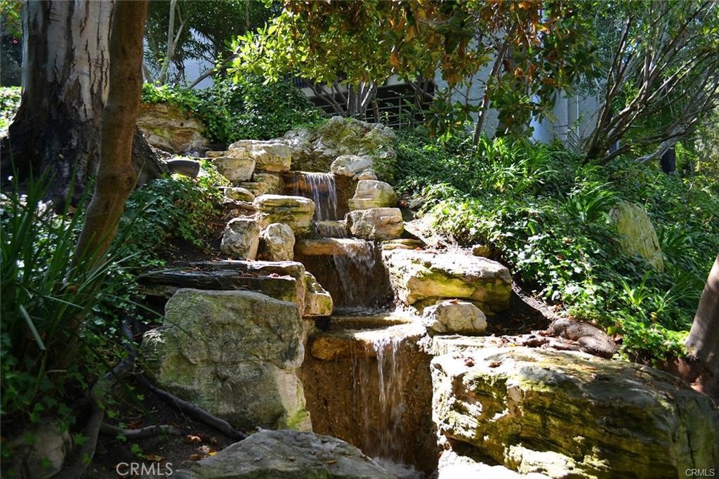 31. 3605 W Hidden Lane #309 Rolling Hills Estates, CA 90274