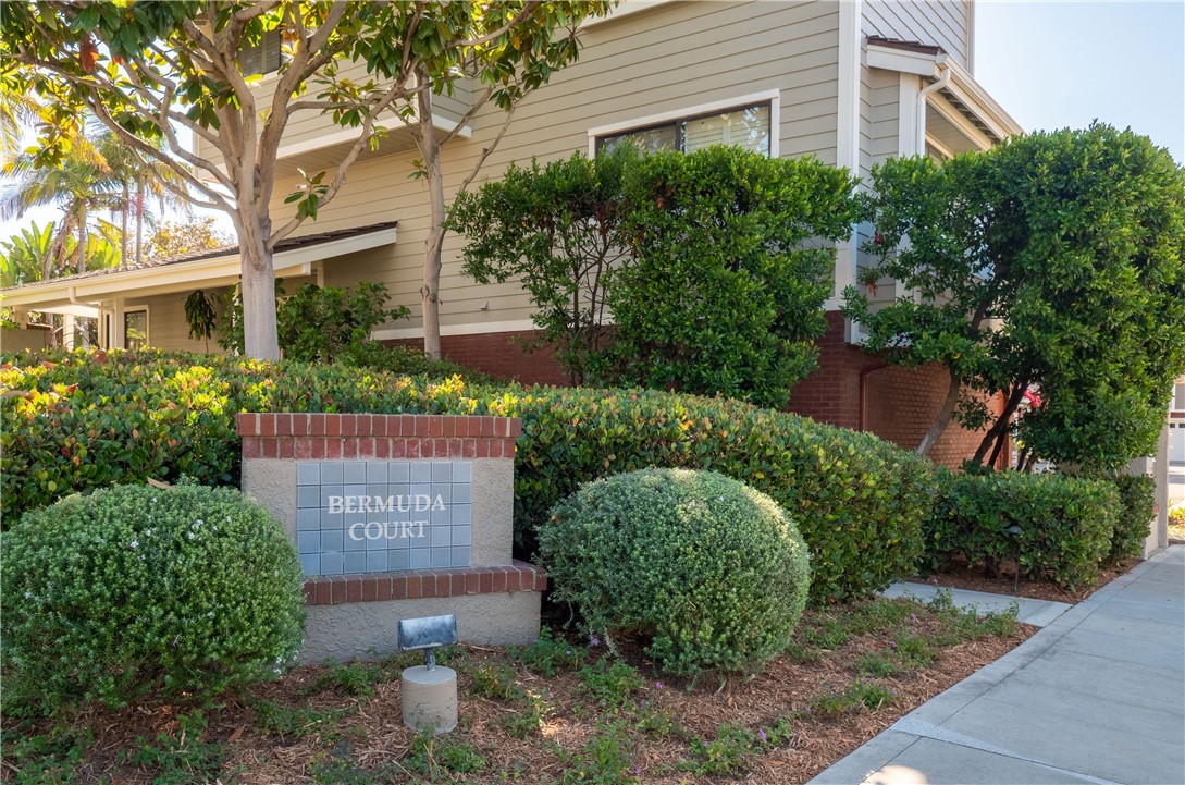 4 Bermuda Court, Manhattan Beach, California 90266, 2 Bedrooms Bedrooms, ,2 BathroomsBathrooms,Residential,Sold,Bermuda,SB21216502