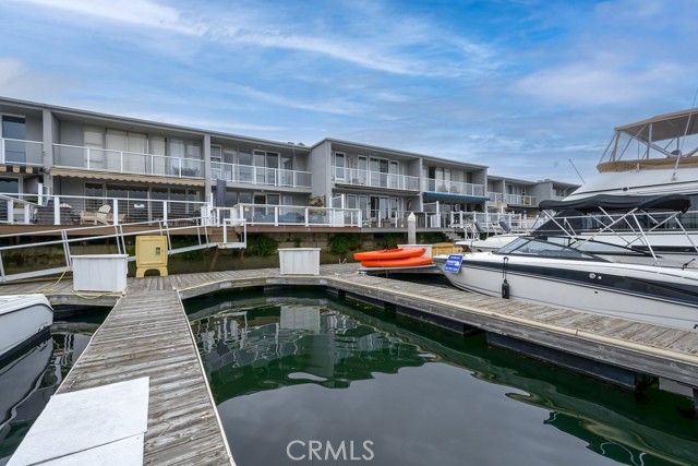 4073 Aladdin Drive, Huntington Beach CA: https://media.crmls.org/medias/5cd6d495-0bd7-46a9-8b00-47139680c6fd.jpg