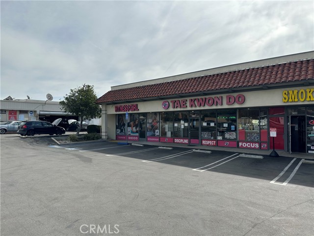 4386 Cochran Street, Simi Valley, California 93063, ,Commercial Lease,For Rent,4386 Cochran Street,CRPW24034705