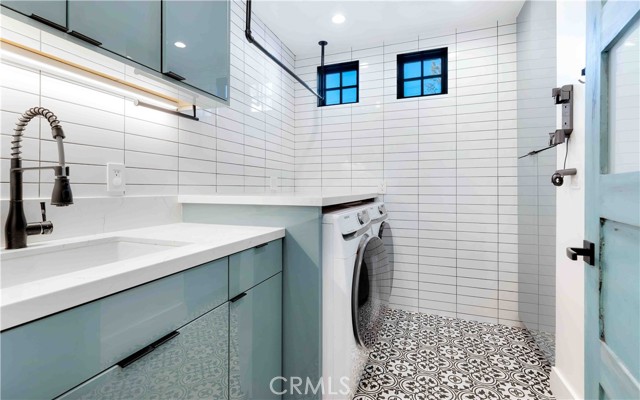 Detail Gallery Image 21 of 29 For 16688 Oldham St, Encino,  CA 91436 - 5 Beds | 3/1 Baths