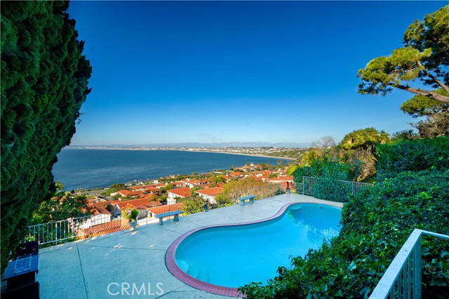 Detail Gallery Image 22 of 48 For 605 Palos Verdes Dr, Palos Verdes Estates,  CA 90274 - 4 Beds | 2/1 Baths