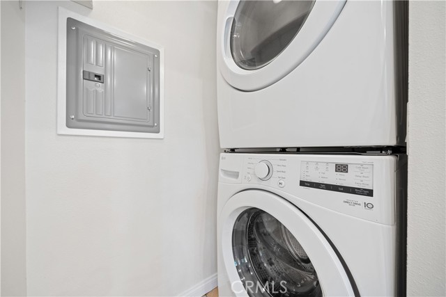 Detail Gallery Image 17 of 57 For 3520 Maricopa #1,  Torrance,  CA 90503 - 3 Beds | 3 Baths