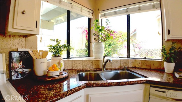 Detail Gallery Image 21 of 61 For 6 Skyline, Phillips Ranch,  CA 91766 - 4 Beds | 3 Baths