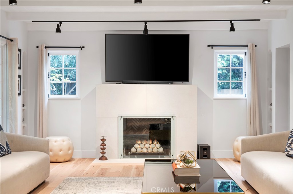 11305 Valley Spring Lane