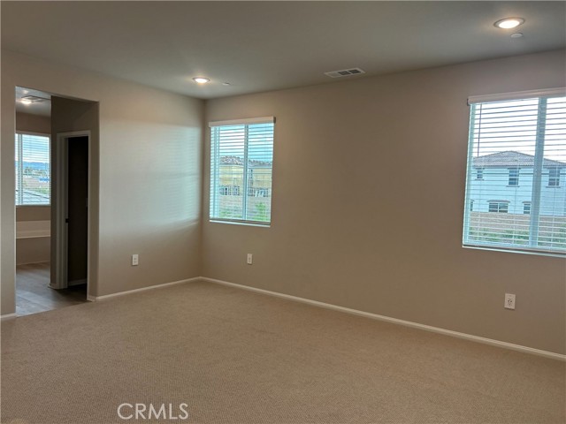 1065 Lumia Circle, Redlands CA: https://media.crmls.org/medias/5cd985f9-dbee-44e4-bfbb-99dce4a6128d.jpg