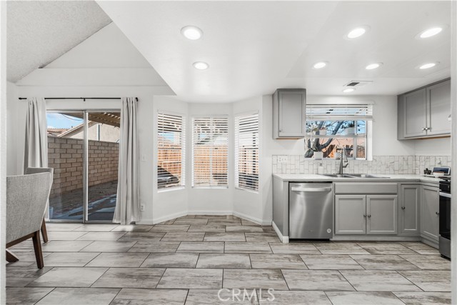 Detail Gallery Image 19 of 50 For 36843 Hillcrest, Palmdale,  CA 93552 - 3 Beds | 2 Baths