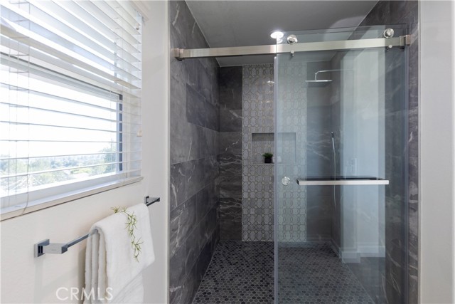 14055 Santa Barbara Street, La Mirada CA: https://media.crmls.org/medias/5cda61f6-cf17-4806-b29e-ffc8381e786d.jpg