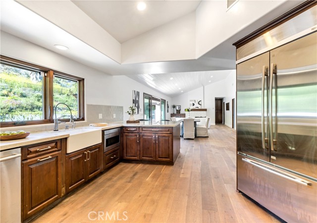 5cdb0ce9 9391 48eb A76b 7ccd49a93125