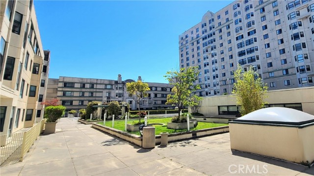 989 Webster St Unit #546, Oakland, California 94607, 2 Bedrooms Bedrooms, ,2 BathroomsBathrooms,Residential,For Sale,989 Webster St Unit #546,CROC24253229